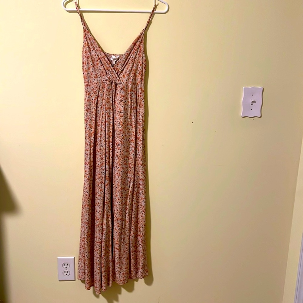 Pretty loose floral sundress with dainty peach flowers